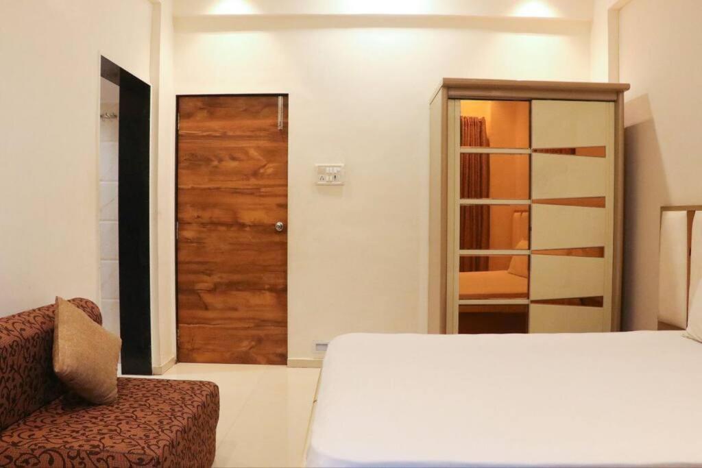 Stayhaven Aqua With Pvt Theatre & Pool Βομβάη Εξωτερικό φωτογραφία